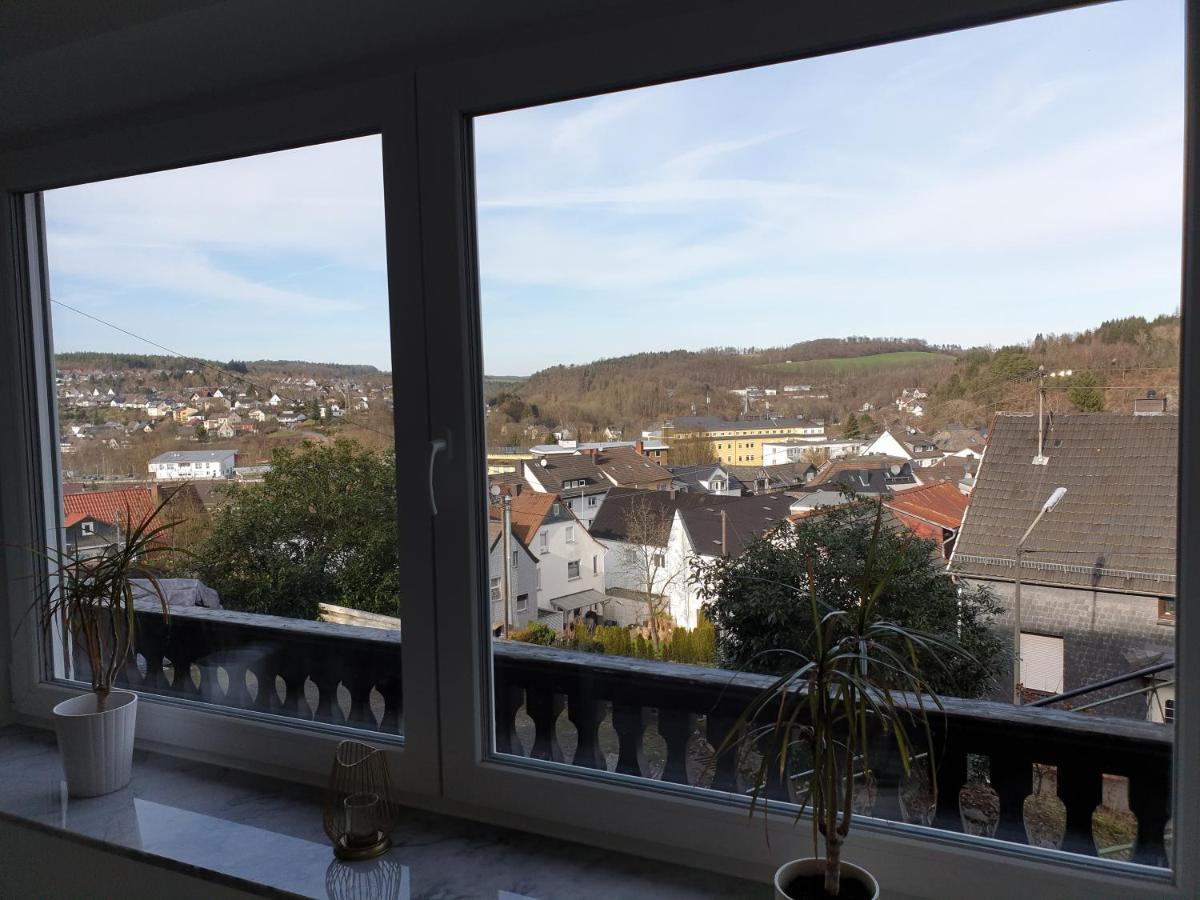 Schoene Wohnung Ueber Wissen Exterior foto